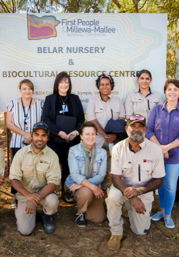 l7oEYE9dqzf5EomazC4t