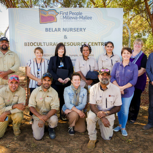 l7oEYE9dqzf5EomazC4t